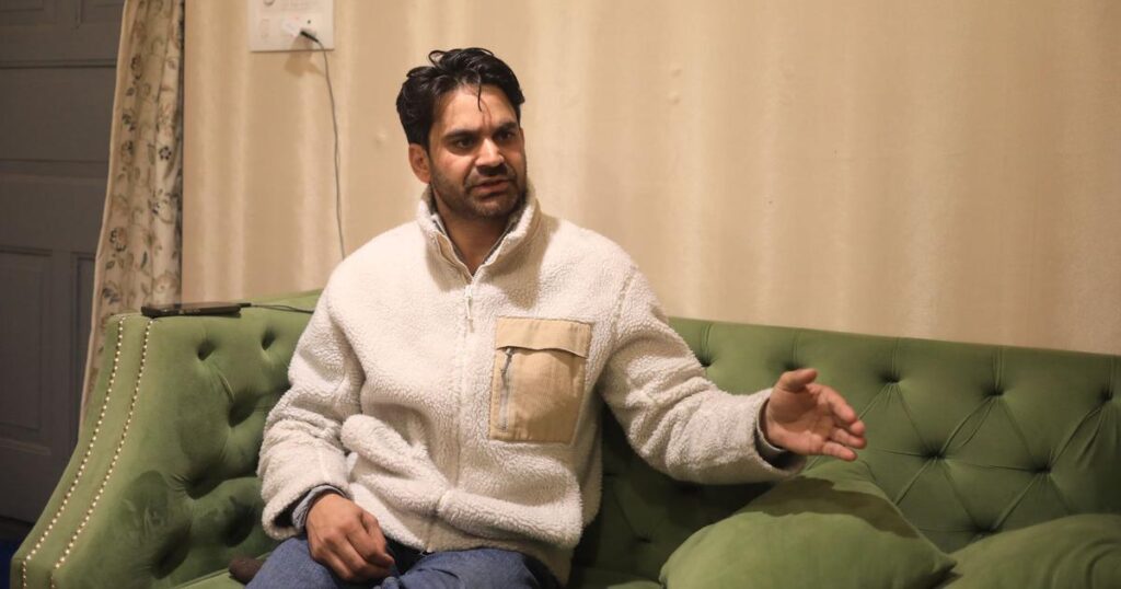 Para Concerned Over Slow Pace of Work in J&K Waheed Parra