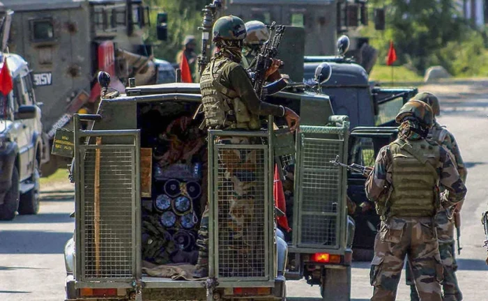 Colonel, others booked for attempt to murder after jawans storm Kishtwar police station army