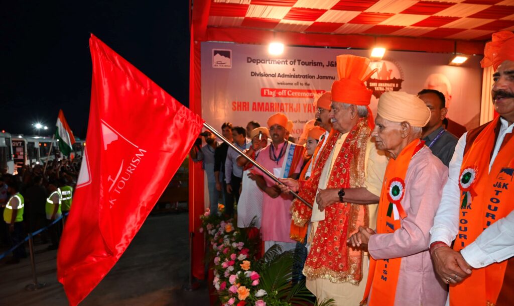 Amarnath Yatra: LG flags-off first batch of pilgrims to holy abode of Baba Barfani AMarnath Yatra